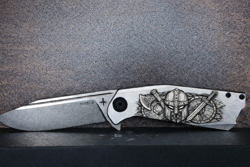 Pocketor 95 - Alu s gravírem Viking Battlefield